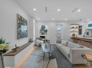 2713 Cheyenne Ave, Vancouver, BC V5R 0K3