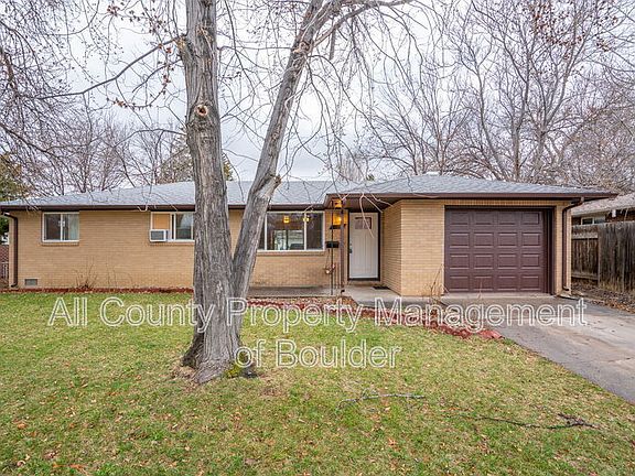 2nd image of 1117 Vivian St