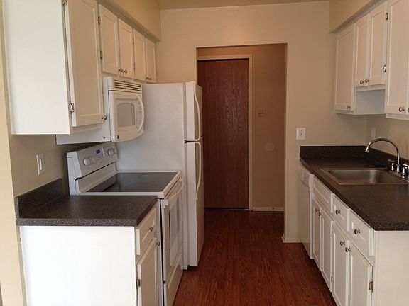 2nd image of 25830 Village Green Blvd APT 208