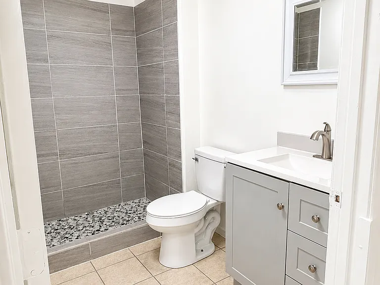 209 E Moneta Ave #B — Photo 12