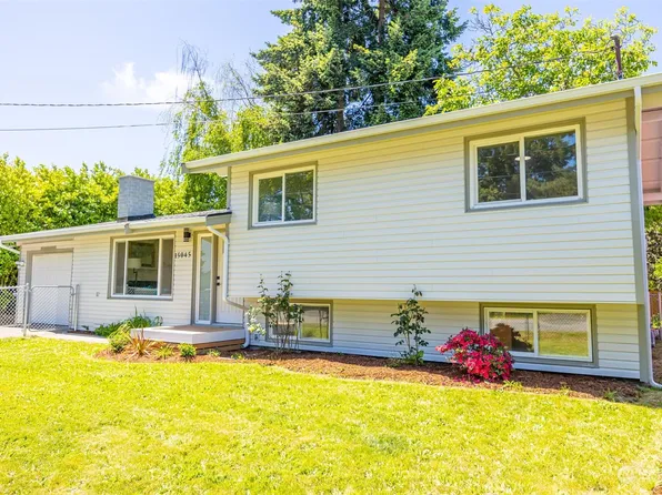 15045 30th Avenue S, SeaTac, WA 98188