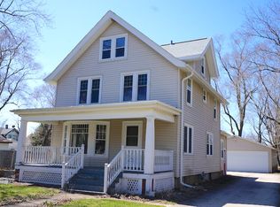105 N Harrison St, North Prairie, WI 53153
