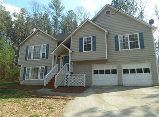 35 Maddox Rd, Acworth, GA 30102
