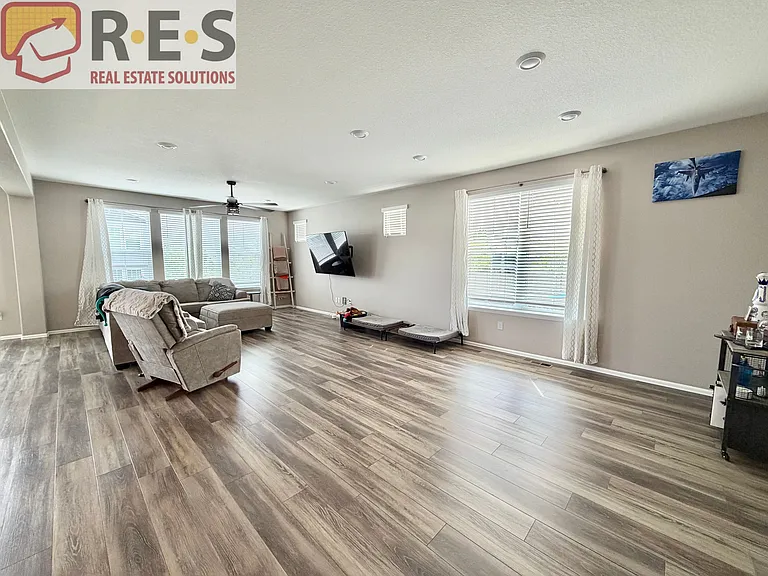 3260 Jonquil St — Photo 5