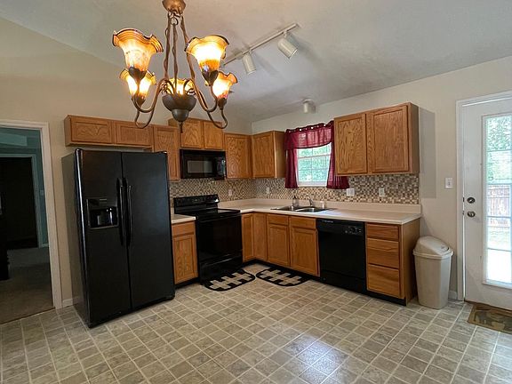 2nd image of 1817 Tillery Square Ln