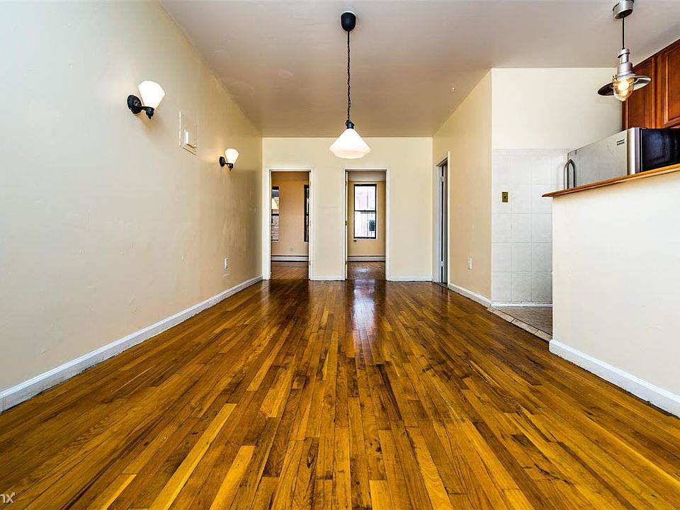 000_548_hart_street_2f-6