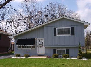278 N Hemlock Ave, Wood Dale, IL 60191