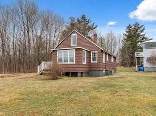 21 Kaolin Rd, Blandford, MA 01008
