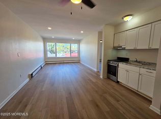 1 Willis Pl APT 3, Keansburg, NJ 07734