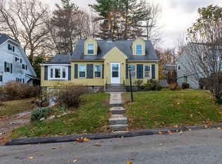 15 Wildrose Ave, Worcester, MA 01602