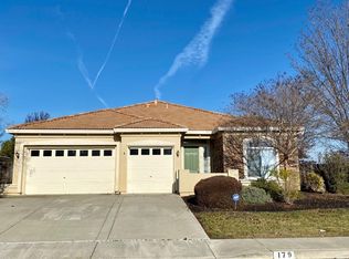 179 Feather River Cir, Vacaville, CA 95688