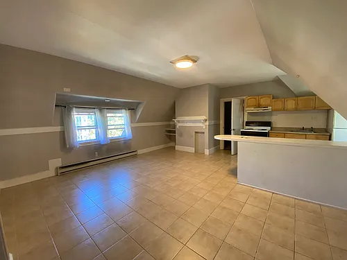 73 Gardner St #5 Photo 1