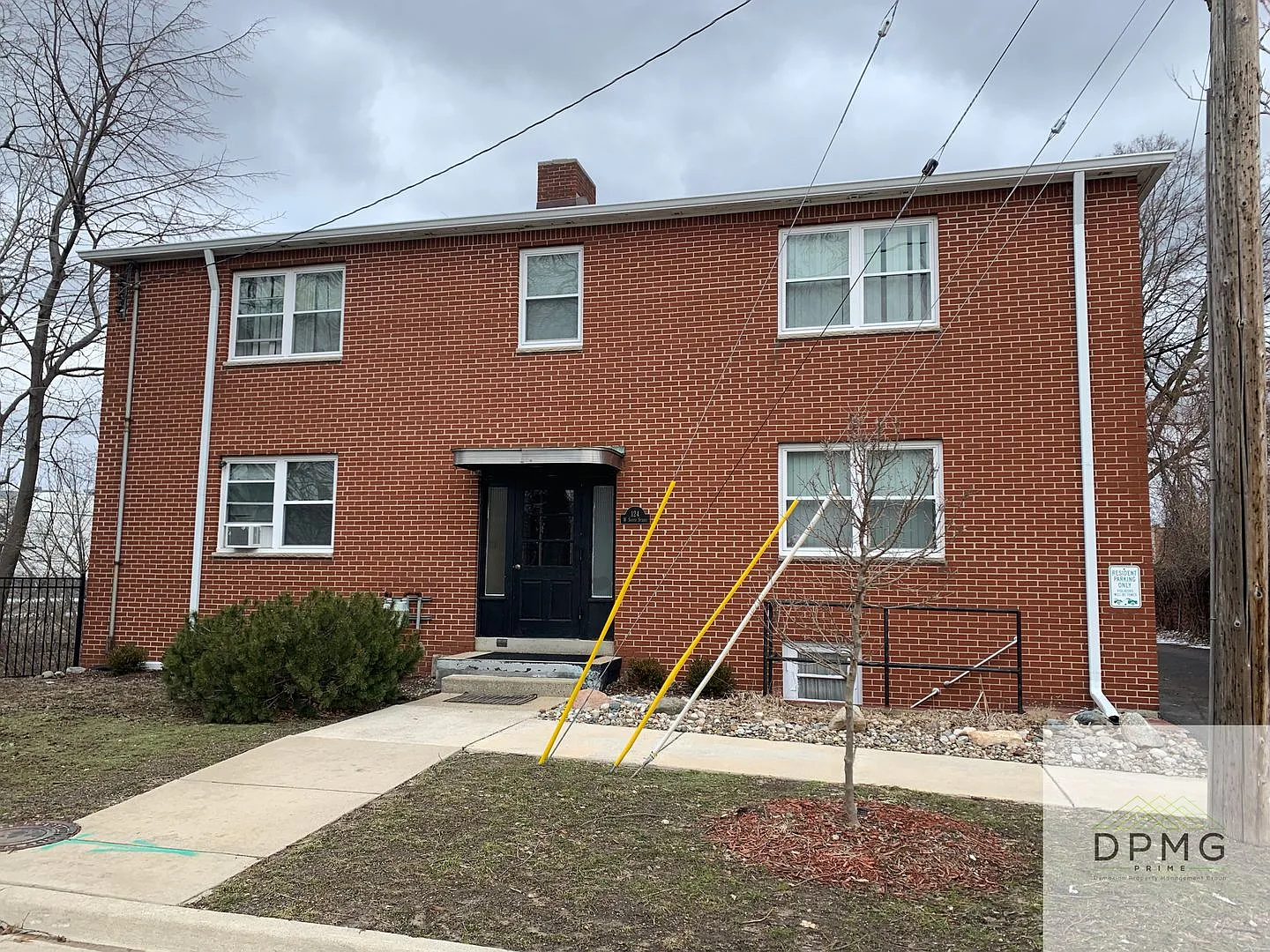 Welcome to 124 West South Street Lansing MI 48910!! — Photo 1