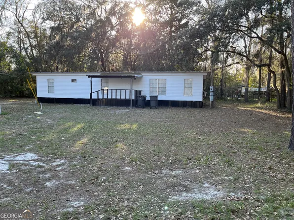 65 Raulerson Cir, Folkston, GA 31537
