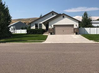 328 Oxford Peak Dr, Inkom, ID 83245