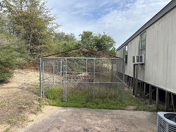 5th image of 438 Kelley Rd