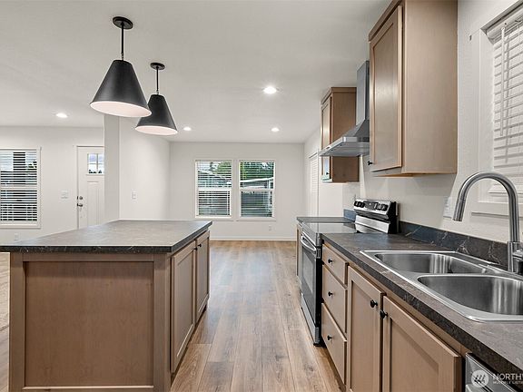 5th image of 1120 S 25th Street #25