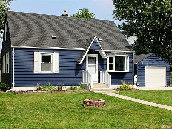2nd image of 110 Estelle Ave