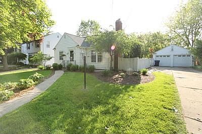 2nd image of 1026 Lake Grove Ave SE