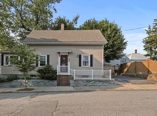 9 Myrtle St, Beverly, MA 01915