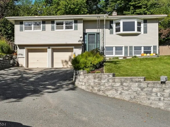 907 Pleasant Valley Way, West Orange Twp., NJ 07052