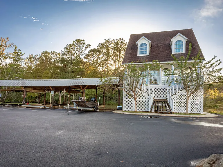 1102 Stanfield Point Rd — Photo 48