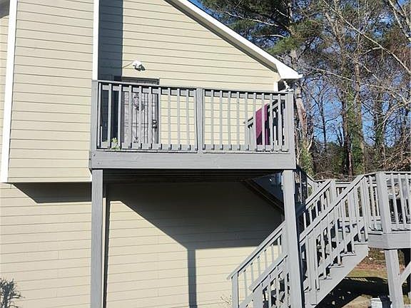 4th image of 5936 N Castlegate Dr