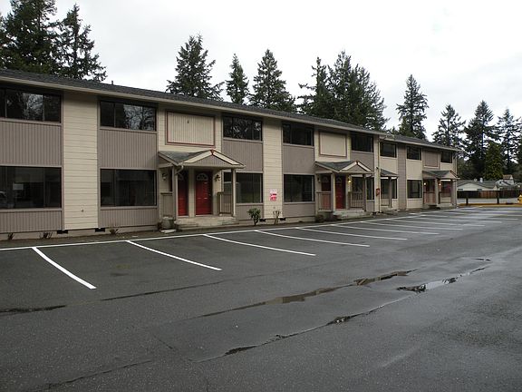 Granite counter tops, tile floors. Laundry in unit.
