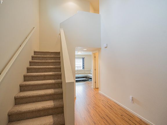 2nd image of 13029 NE 115th St