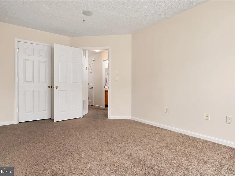 8221 Barrington Ct #41 — Photo 15