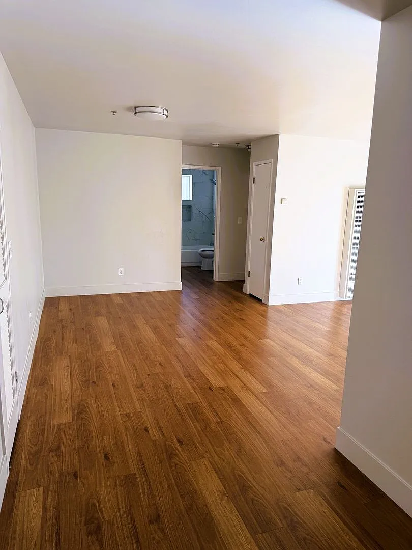 9700 Mountain Blvd — Photo 3