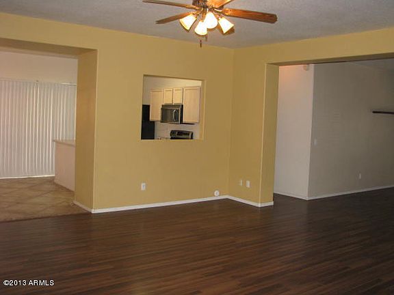 2nd image of 11839 W Roanoke Ave