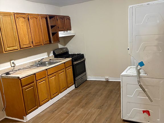 2nd image of 128 E Rittenhouse St