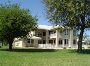 6491 Winkler Rd, Fort Myers, FL 33919