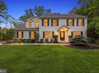 3 Covenger Ct, Medford, NJ 08055