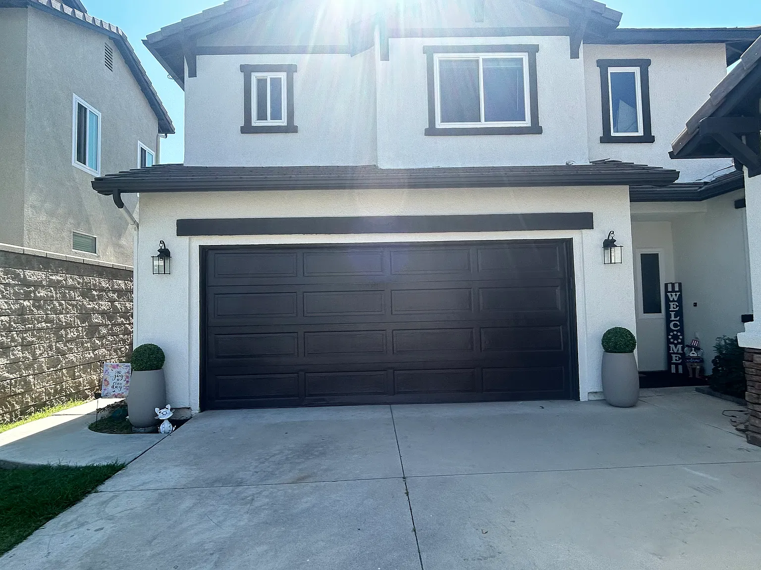 3 bed, 2.5 bath, 2187 sqft, $1,200 — Photo 1
