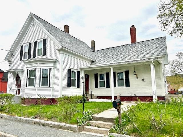 25 Smith Street Woodsville Nh 03785 Zillow