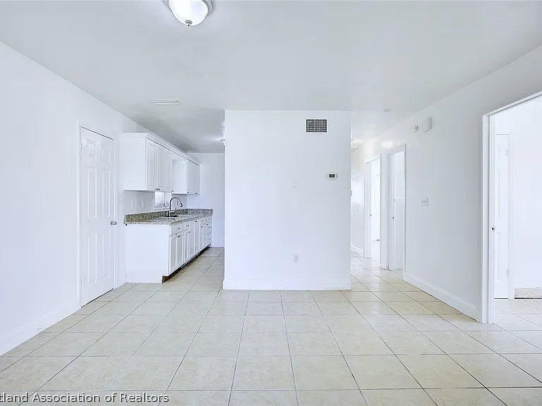 1061 Lake Sebring Dr — Photo 10