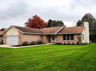 713 Fairlane Dr, Joliet, IL 60435