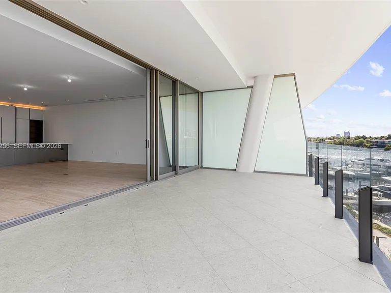 5 Grove Isle Dr #S401 — Photo 20