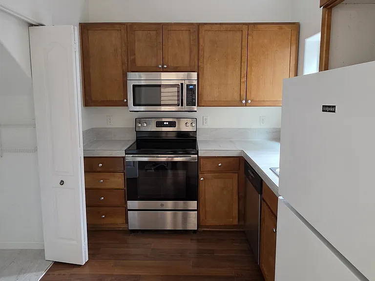 1517 SE 127th Ave #9 — Photo 30
