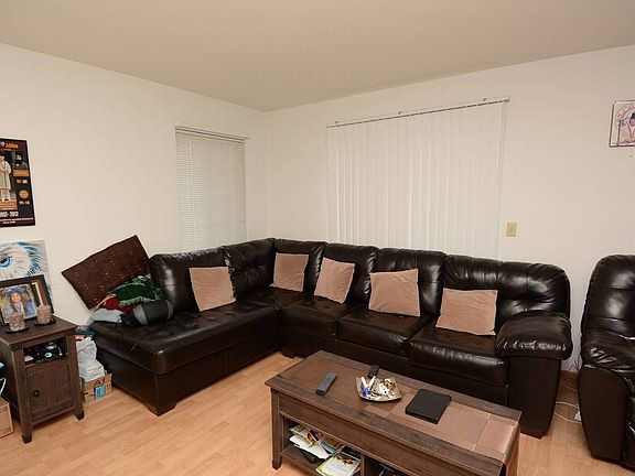 4th image of 101 Village Creek Dr