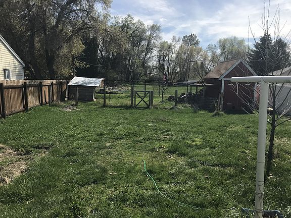 2nd image of 448 E 700 N