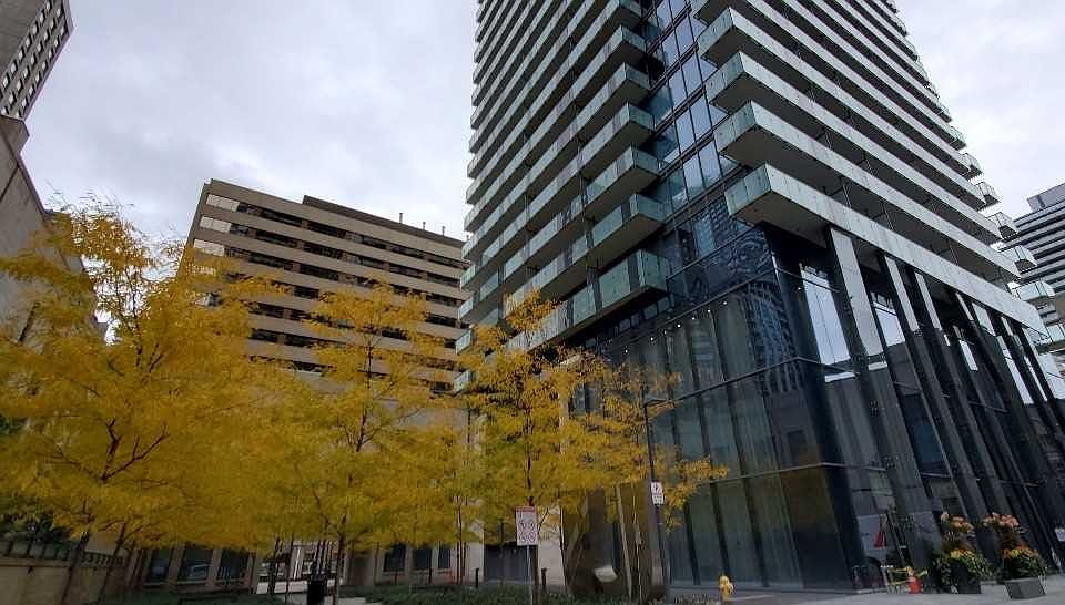 2nd image of 1080 Bay St #2911