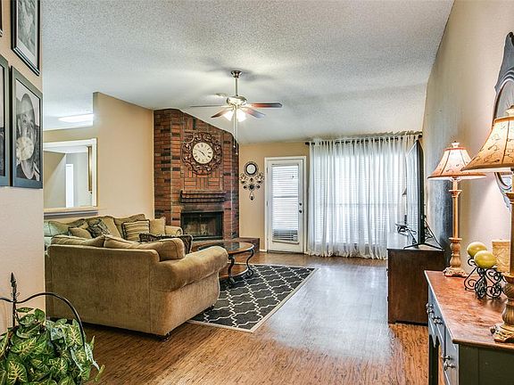 4th image of 1521 Winter Park Ln