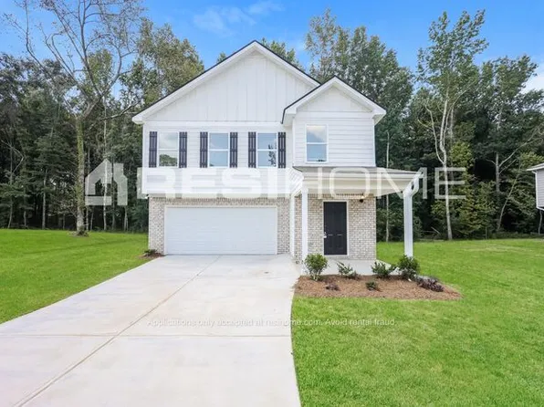 1028 Bluecoat Cir, Hampton, GA 30228