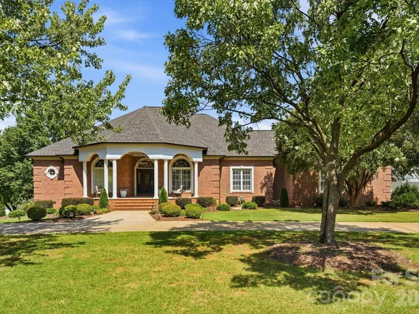 459 Valley Run Dr, Waxhaw, NC 28173