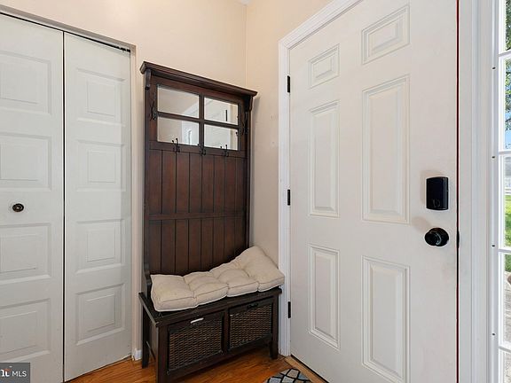 4th image of 19939 Appledowre Cir #101