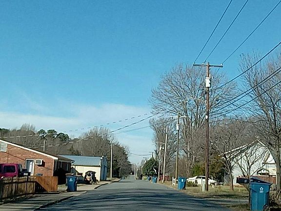 2nd image of 511 W Finger St