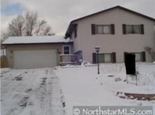 6879 8th Street Ln N, Oakdale, MN 55128